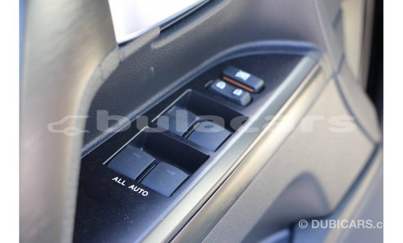 Acheter Import Voiture Toyota Land Cruiser Noir à Import - Dubai, Central Acheter Import Voiture Toyota Land Cruiser Noir à Import - Dubai, Central