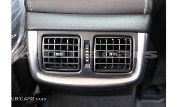 Acheter Import Voiture Toyota Hilux Blanc à Import - Dubai, Central Acheter Import Voiture Toyota Hilux Blanc à Import - Dubai, Central