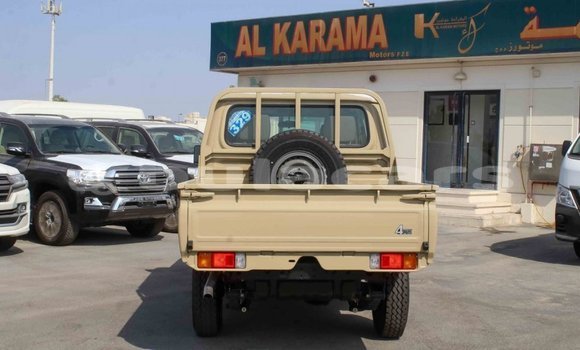 Buy Import Toyota Land Cruiser Beige Car in Import - Dubai in Central Buy Import Toyota Land Cruiser Beige Car in Import - Dubai in Central