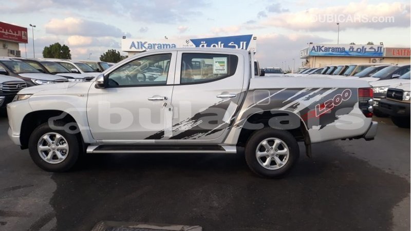 Big with watermark mitsubishi l200 central import dubai 6384