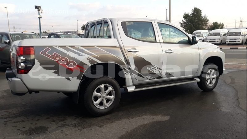 Big with watermark mitsubishi l200 central import dubai 6384