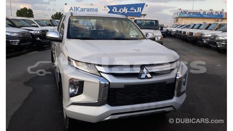 Big with watermark mitsubishi l200 central import dubai 6385