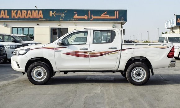 Buy Import Toyota Hilux White Car in Import - Dubai in Central Buy Import Toyota Hilux White Car in Import - Dubai in Central