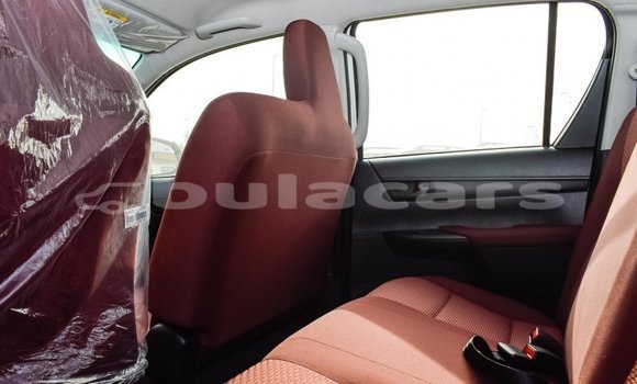 Buy Import Toyota Hilux White Car in Import - Dubai in Central Buy Import Toyota Hilux White Car in Import - Dubai in Central