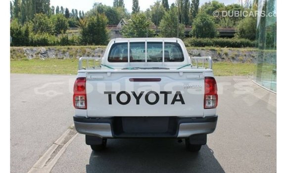 Buy Import Toyota Hilux White Car in Import - Dubai in Central Buy Import Toyota Hilux White Car in Import - Dubai in Central