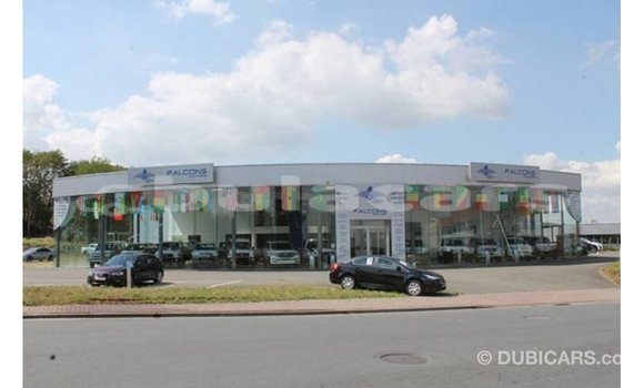 Buy Import Toyota Hilux White Car in Import - Dubai in Central Buy Import Toyota Hilux White Car in Import - Dubai in Central