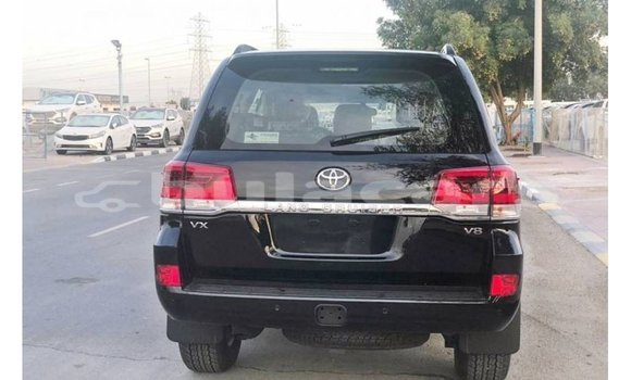 Buy Import Toyota Land Cruiser Black Car in Import - Dubai in Central Buy Import Toyota Land Cruiser Black Car in Import - Dubai in Central