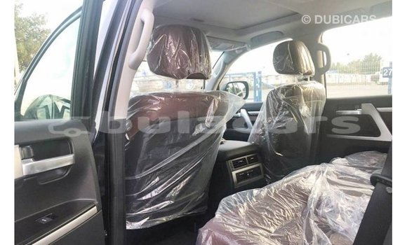 Buy Import Toyota Land Cruiser Black Car in Import - Dubai in Central Buy Import Toyota Land Cruiser Black Car in Import - Dubai in Central