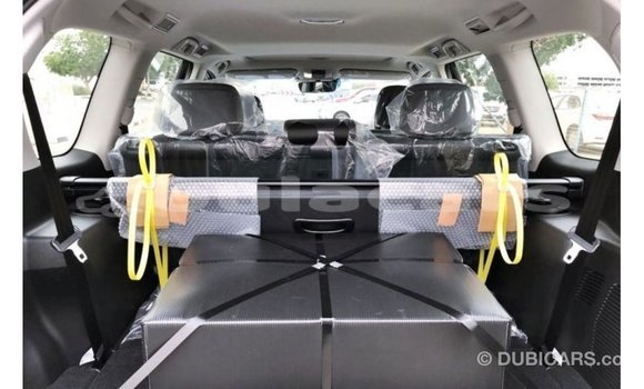 Acheter Import Voiture Toyota Prado Noir à Import - Dubai, Central Acheter Import Voiture Toyota Prado Noir à Import - Dubai, Central