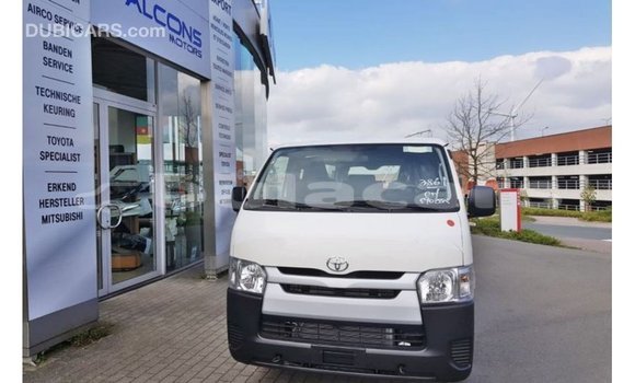 Buy Import Toyota Hiace White Car in Import - Dubai in Central Buy Import Toyota Hiace White Car in Import - Dubai in Central