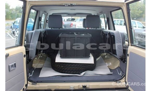 Buy Import Toyota Land Cruiser Beige Car in Import - Dubai in Central Buy Import Toyota Land Cruiser Beige Car in Import - Dubai in Central