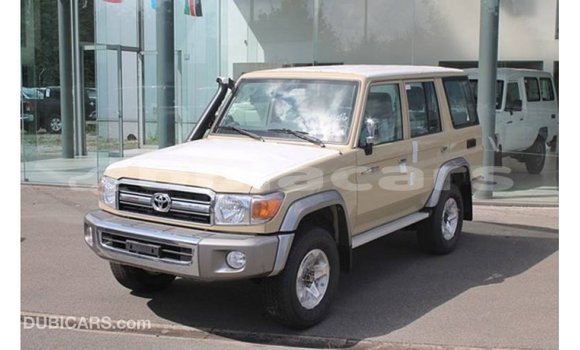 Buy Import Toyota Land Cruiser Beige Car in Import - Dubai in Central Buy Import Toyota Land Cruiser Beige Car in Import - Dubai in Central