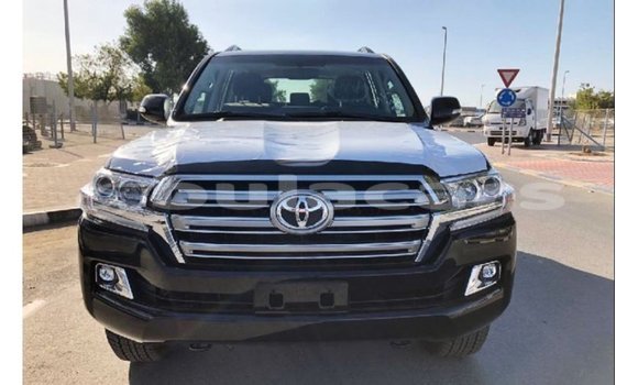 Buy Import Toyota Land Cruiser Black Car in Import - Dubai in Central Buy Import Toyota Land Cruiser Black Car in Import - Dubai in Central