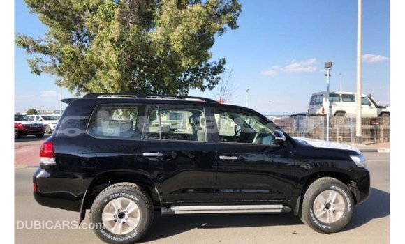 Buy Import Toyota Land Cruiser Black Car in Import - Dubai in Central Buy Import Toyota Land Cruiser Black Car in Import - Dubai in Central