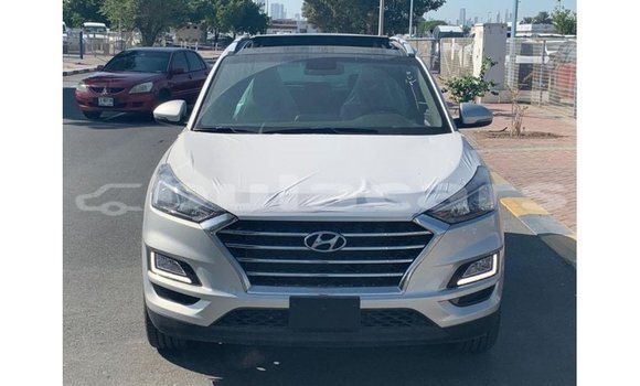 Acheter Import Voiture Hyundai Tucson Gris à Import - Dubai, Central Acheter Import Voiture Hyundai Tucson Gris à Import - Dubai, Central