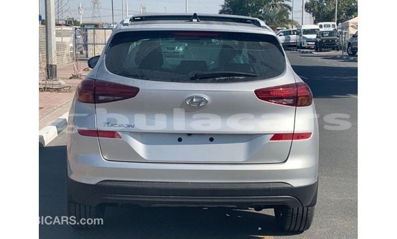 Acheter Import Voiture Hyundai Tucson Gris à Import - Dubai, Central Acheter Import Voiture Hyundai Tucson Gris à Import - Dubai, Central