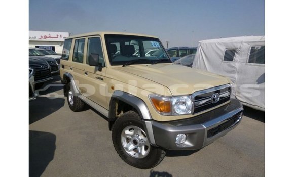 Buy Import Toyota Land Cruiser Beige Car in Import - Dubai in Central Buy Import Toyota Land Cruiser Beige Car in Import - Dubai in Central