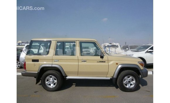 Buy Import Toyota Land Cruiser Beige Car in Import - Dubai in Central Buy Import Toyota Land Cruiser Beige Car in Import - Dubai in Central