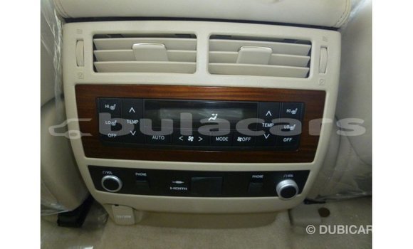 Buy Import Toyota Land Cruiser White Car in Import - Dubai in Central Buy Import Toyota Land Cruiser White Car in Import - Dubai in Central