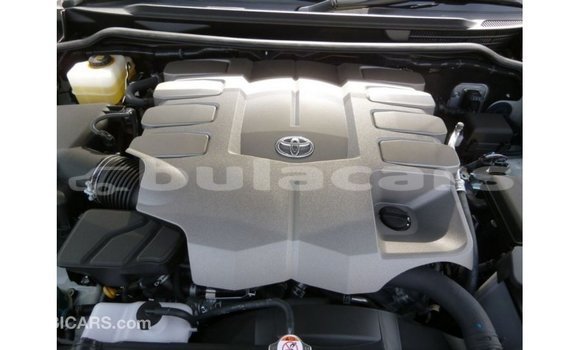 Buy Import Toyota Land Cruiser White Car in Import - Dubai in Central Buy Import Toyota Land Cruiser White Car in Import - Dubai in Central