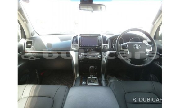 Buy Import Toyota Land Cruiser Black Car in Import - Dubai in Central Buy Import Toyota Land Cruiser Black Car in Import - Dubai in Central
