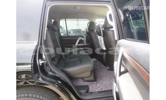 Buy Import Toyota Land Cruiser Black Car in Import - Dubai in Central Buy Import Toyota Land Cruiser Black Car in Import - Dubai in Central
