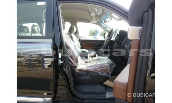 Buy Import Toyota Land Cruiser Black Car in Import - Dubai in Central Buy Import Toyota Land Cruiser Black Car in Import - Dubai in Central