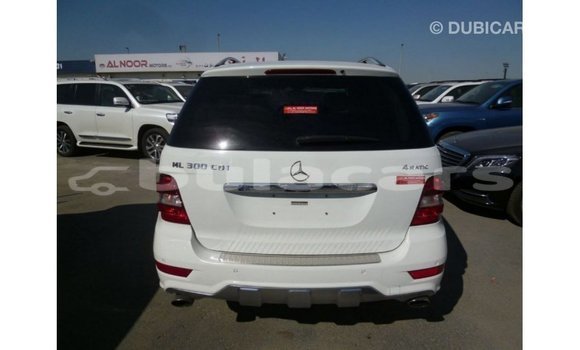 Buy Import Mercedes-Benz 190 White Car in Import - Dubai in Central Buy Import Mercedes-Benz 190 White Car in Import - Dubai in Central