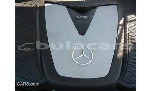 Buy Import Mercedes-Benz 190 White Car in Import - Dubai in Central Buy Import Mercedes-Benz 190 White Car in Import - Dubai in Central
