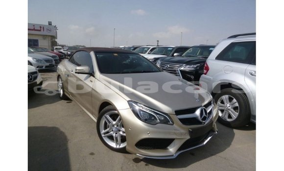 Buy Import Mercedes-Benz 200 Other Car in Import - Dubai in Central Buy Import Mercedes-Benz 200 Other Car in Import - Dubai in Central