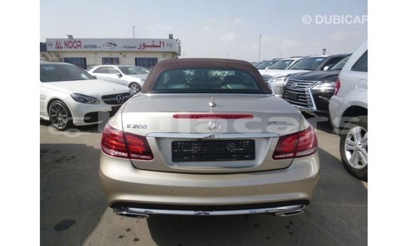 Buy Import Mercedes-Benz 200 Other Car in Import - Dubai in Central Buy Import Mercedes-Benz 200 Other Car in Import - Dubai in Central