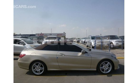 Buy Import Mercedes-Benz 200 Other Car in Import - Dubai in Central Buy Import Mercedes-Benz 200 Other Car in Import - Dubai in Central
