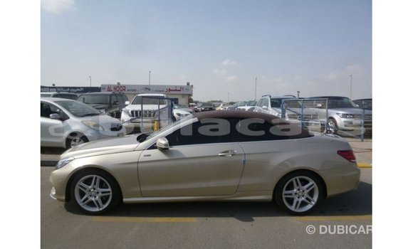 Buy Import Mercedes-Benz 200 Other Car in Import - Dubai in Central Buy Import Mercedes-Benz 200 Other Car in Import - Dubai in Central
