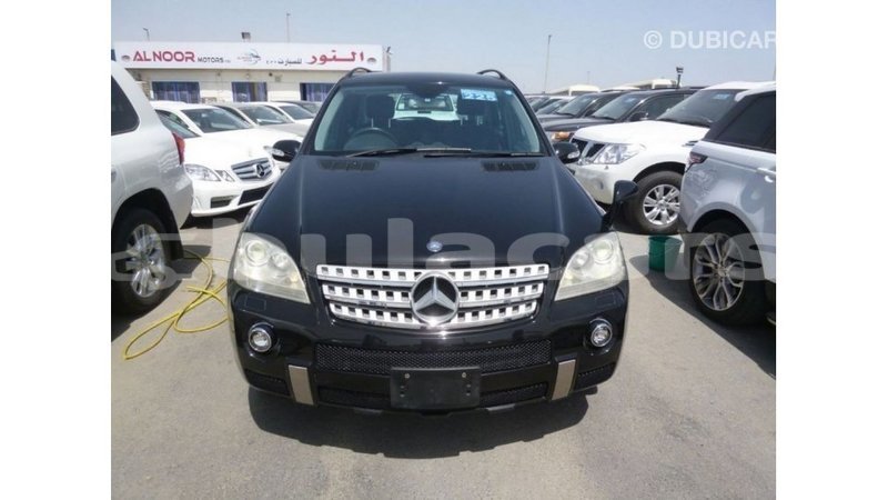 Big with watermark mercedes benz 190 central import dubai 6438