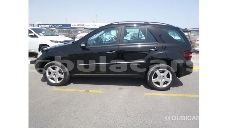 Big with watermark mercedes benz 190 central import dubai 6438