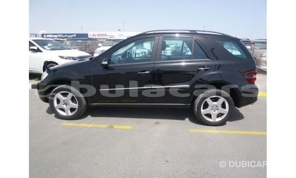 Buy Import Mercedes-Benz 190 Black Car in Import - Dubai in Central Buy Import Mercedes-Benz 190 Black Car in Import - Dubai in Central