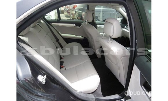 Buy Import Mercedes-Benz 190 Black Car in Import - Dubai in Central Buy Import Mercedes-Benz 190 Black Car in Import - Dubai in Central