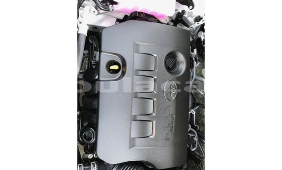 Acheter Import Voiture Toyota 4Runner Blanc à Import - Dubai, Central Acheter Import Voiture Toyota 4Runner Blanc à Import - Dubai, Central