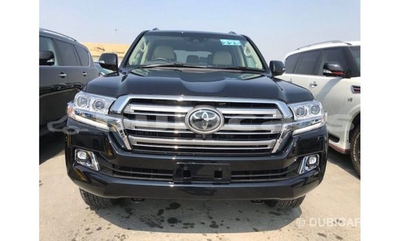 Acheter Import Voiture Toyota Land Cruiser Noir à Import - Dubai, Central Acheter Import Voiture Toyota Land Cruiser Noir à Import - Dubai, Central