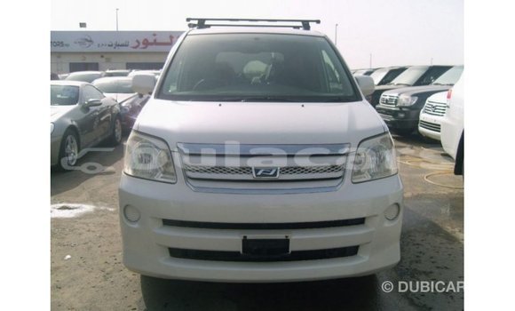Acheter Import Voiture Toyota Noah Blanc à Import - Dubai, Central Acheter Import Voiture Toyota Noah Blanc à Import - Dubai, Central