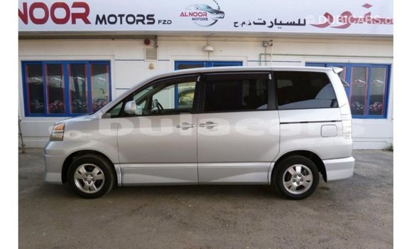 Buy Import Toyota Voxy Grey Car in Import - Dubai in Central Buy Import Toyota Voxy Grey Car in Import - Dubai in Central