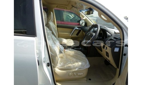 Buy Import Toyota Prado White Car in Import - Dubai in Central Buy Import Toyota Prado White Car in Import - Dubai in Central