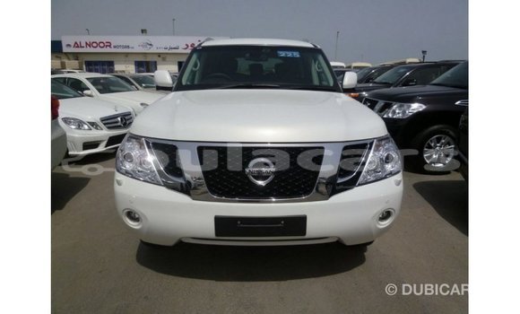 Buy Import Nissan Patrol White Car in Import - Dubai in Central Buy Import Nissan Patrol White Car in Import - Dubai in Central