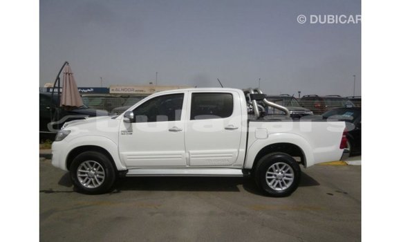 Buy Import Toyota Hilux White Car in Import - Dubai in Central Buy Import Toyota Hilux White Car in Import - Dubai in Central