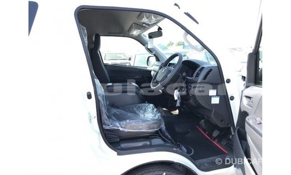 Buy Import Toyota Hiace White Car in Import - Dubai in Central Buy Import Toyota Hiace White Car in Import - Dubai in Central