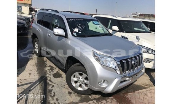 Acheter Import Voiture Toyota Prado Gris à Import - Dubai, Central Acheter Import Voiture Toyota Prado Gris à Import - Dubai, Central