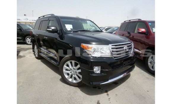 Buy Import Toyota Land Cruiser Black Car in Import - Dubai in Central Buy Import Toyota Land Cruiser Black Car in Import - Dubai in Central