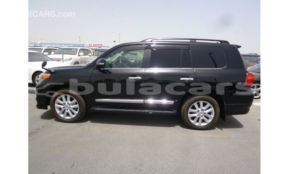 Buy Import Toyota Land Cruiser Black Car in Import - Dubai in Central Buy Import Toyota Land Cruiser Black Car in Import - Dubai in Central