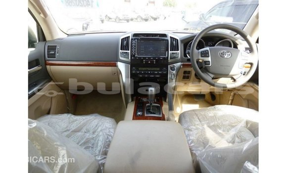 Buy Import Toyota Land Cruiser Black Car in Import - Dubai in Central Buy Import Toyota Land Cruiser Black Car in Import - Dubai in Central