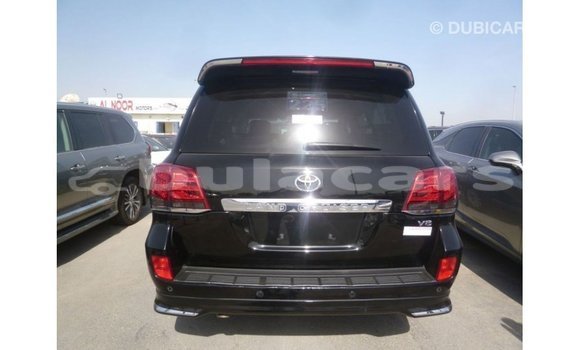 Acheter Import Voiture Toyota Land Cruiser Noir à Import - Dubai, Central Acheter Import Voiture Toyota Land Cruiser Noir à Import - Dubai, Central